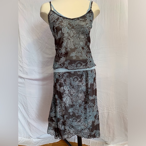 Beach layered cami and wrap skirt - Picture 1 of 6